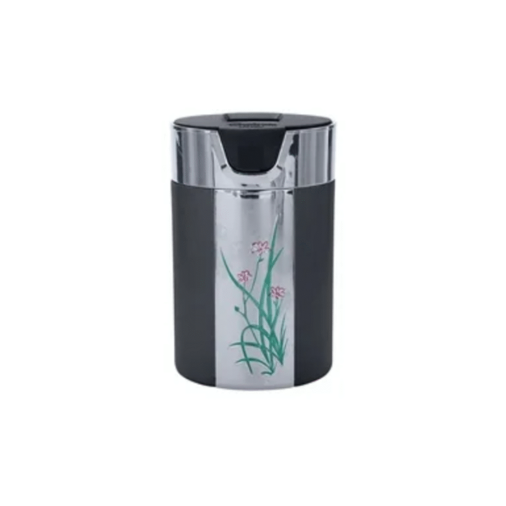 Portable Car Ashtray with LED Light | Smoke-Sealing Lid | Stylish & Compact Design